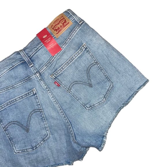 NWT Levis Womens High Rise Shorts 31 Light Wash Distressed Embroidered Flowers - Picture 6 of 7